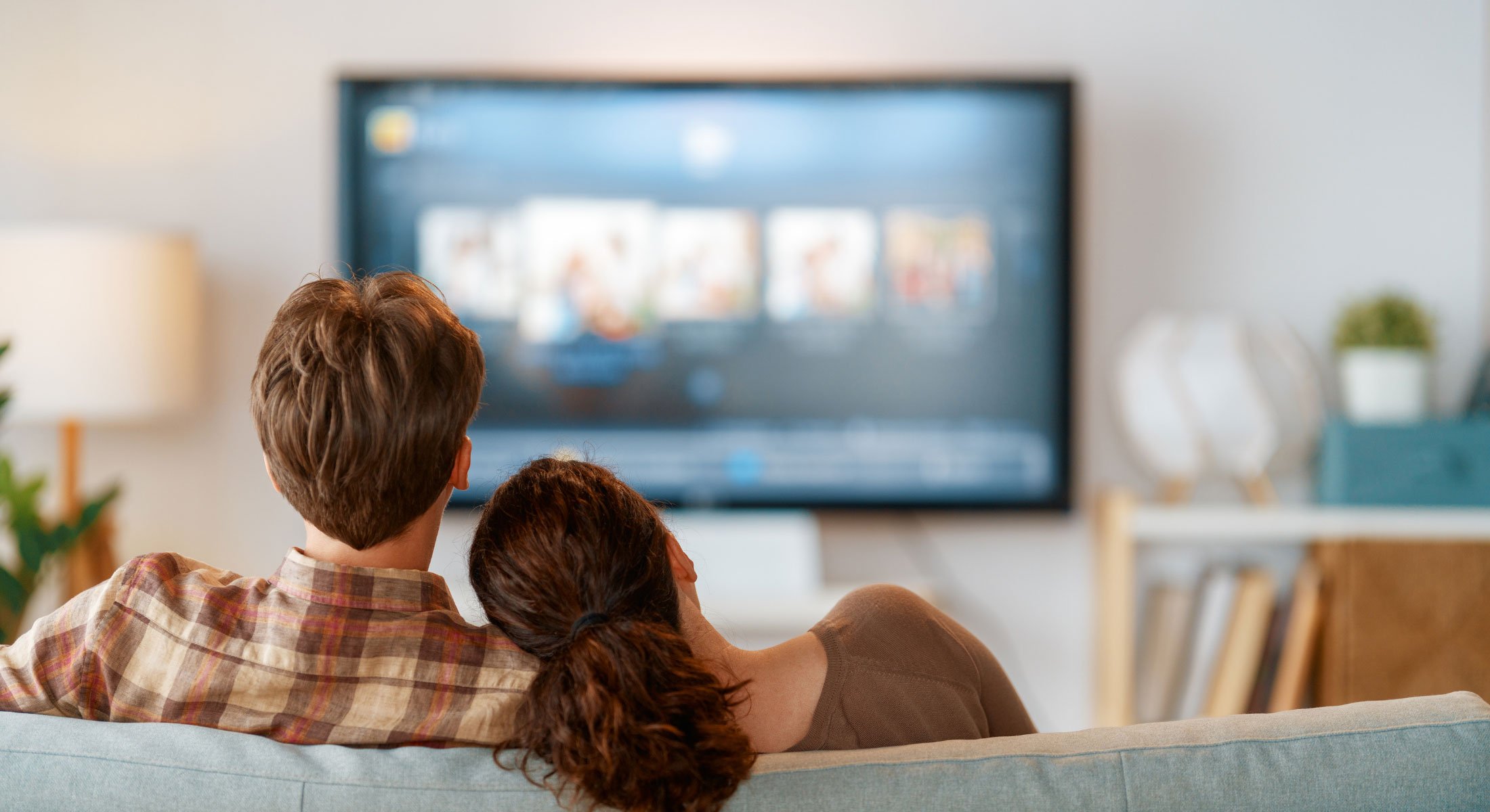 Family-watching-TV