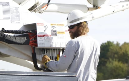 Lineman Matt Completes Apprenticeship