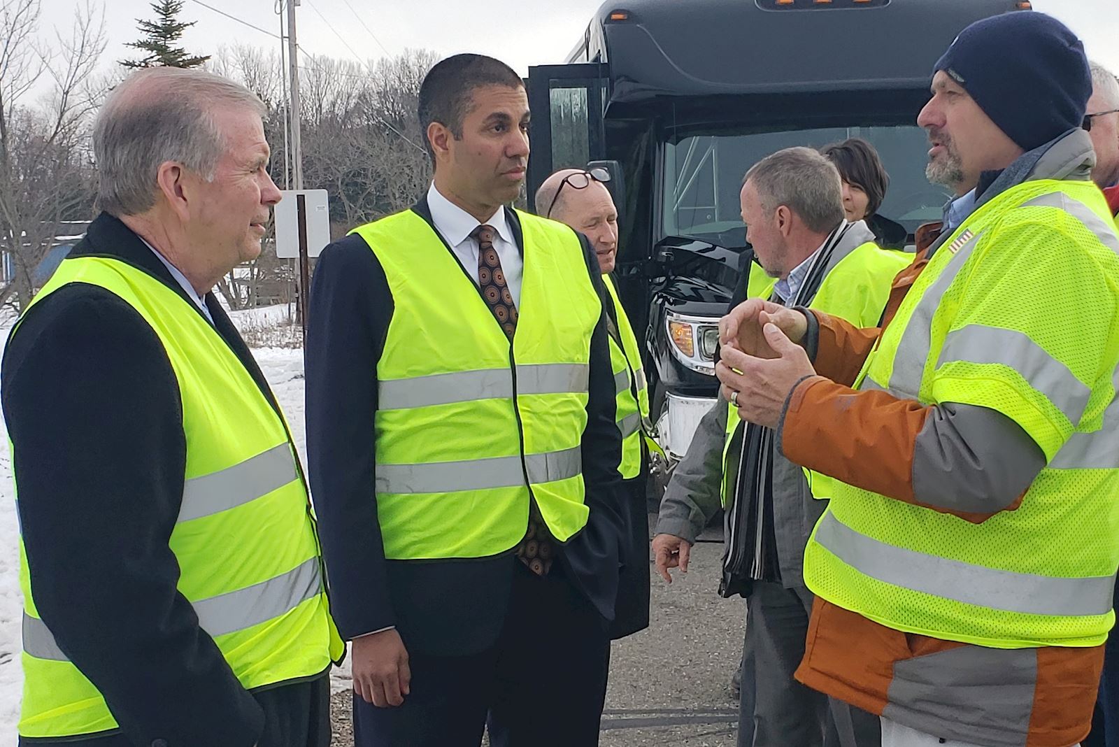 FCC Chairman Pai visits MEC fiber project