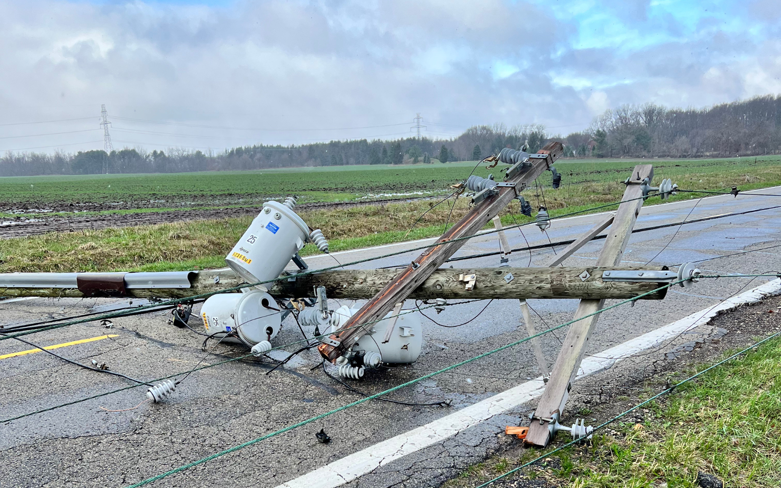 MEC Urges Caution Around Fallen Power Lines thumbnail