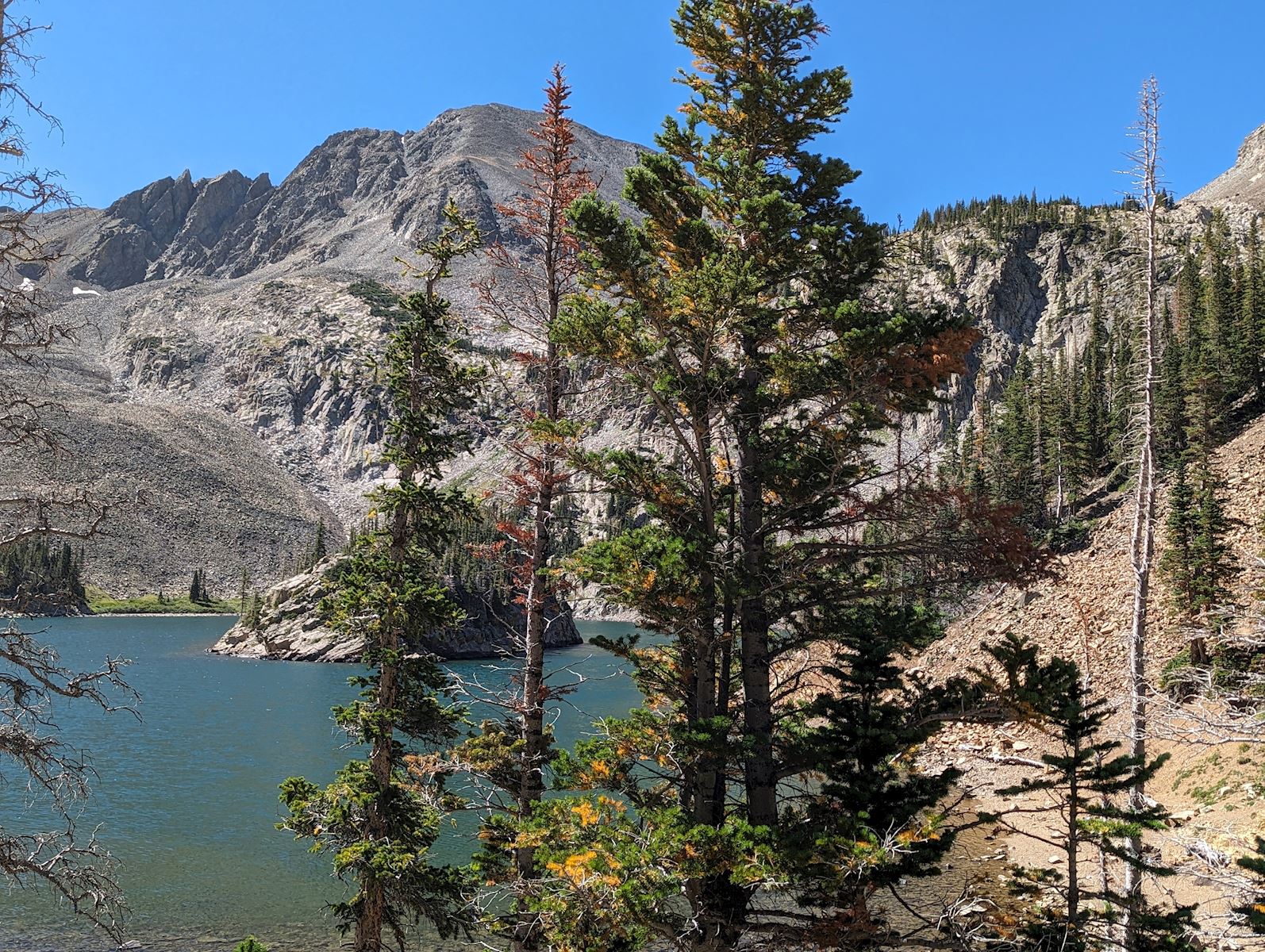 lake agnes