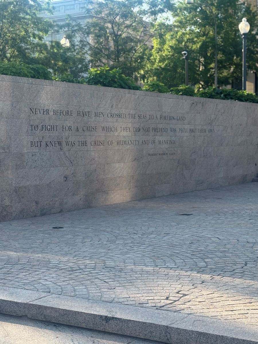 Photo of the World War 1 memorial